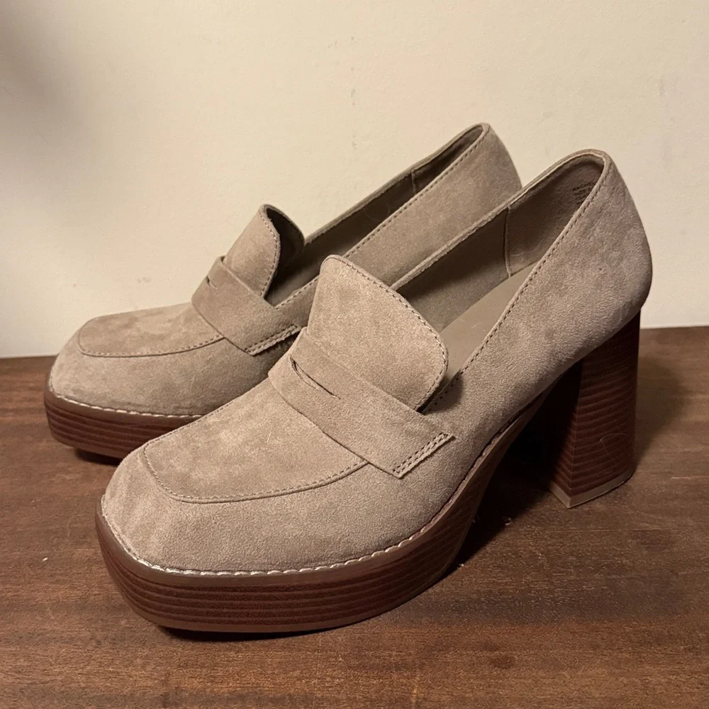 NWOT‎ Ophelia Roe Mod Square Toe 3.5 Inch Platform Penny Loafers Size 8.5 A8